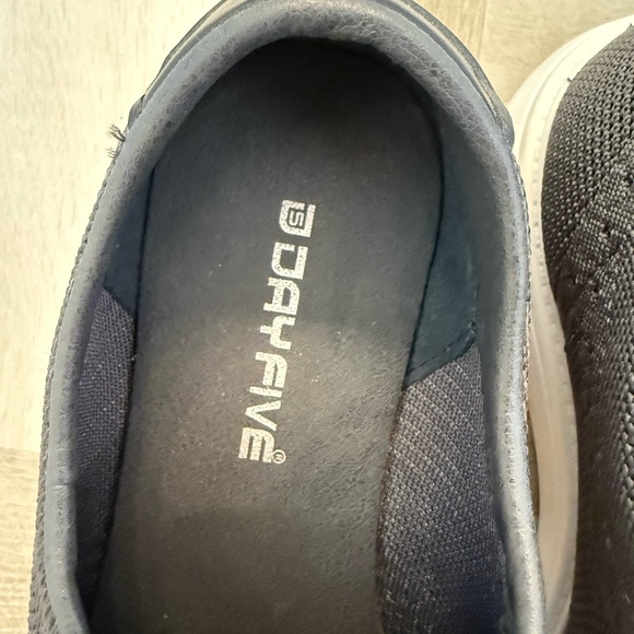 Men's Black Lace-Up Shoes - Picture 3 of 4